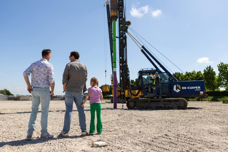 KG slaat eerste paal nieuwbouw op Open Dag KG slaat eerste paal nieuwbouw op Open Dag