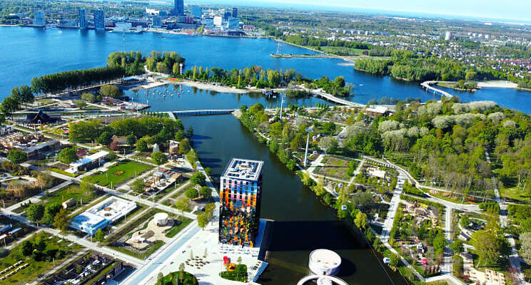Floriade in problemen door te weinig bezoekers Floriade in problemen door te weinig bezoekers