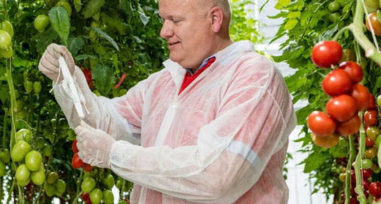 Tip: Bescherm teeltgoten door gebruik gotenfolie Tip: Bescherm teeltgoten door gebruik gotenfolie